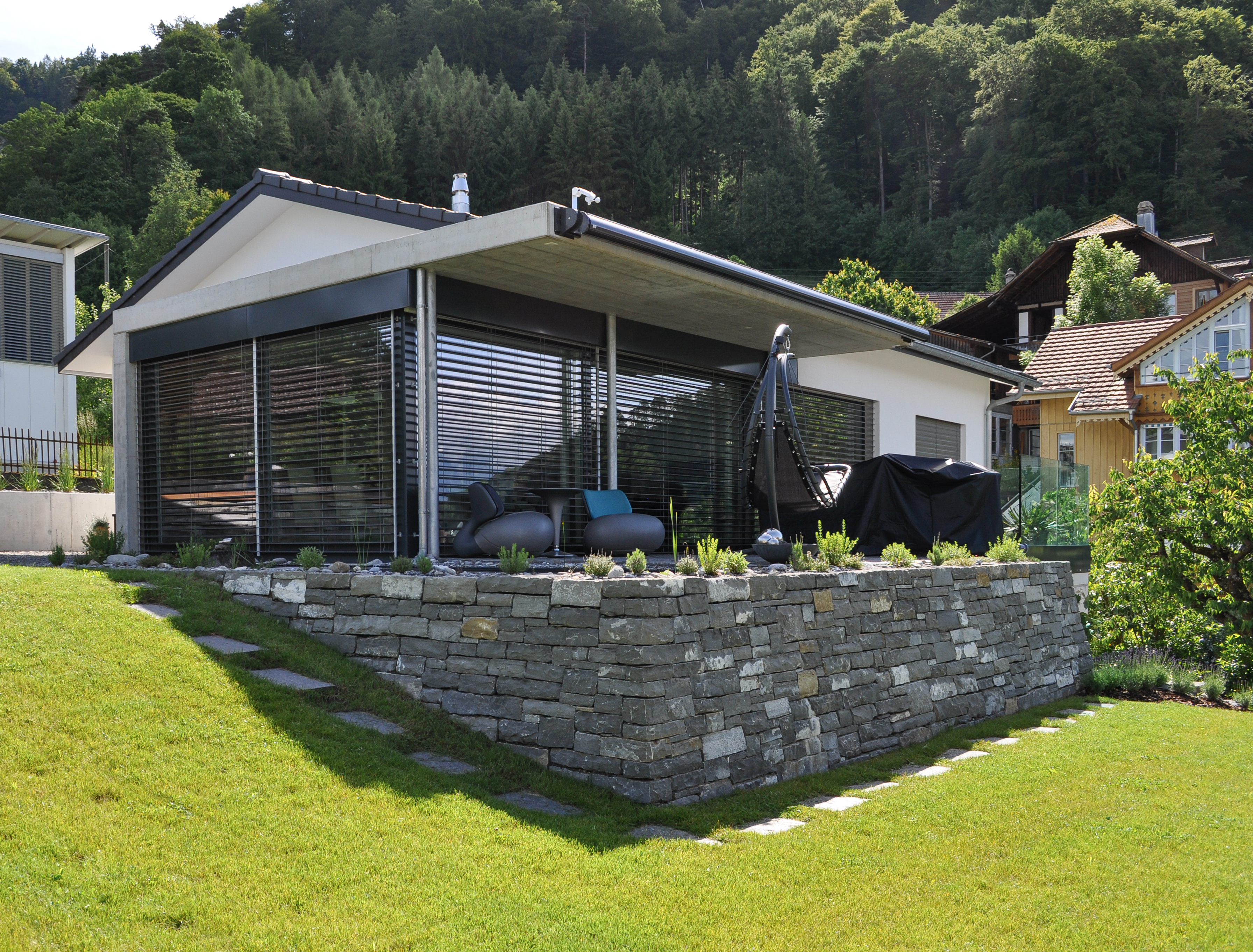 Terrasse aus Naturstein