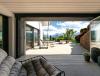 Helles Terrassendesign mit Accoya-Holz