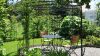 Pavillon in kleinem Garten